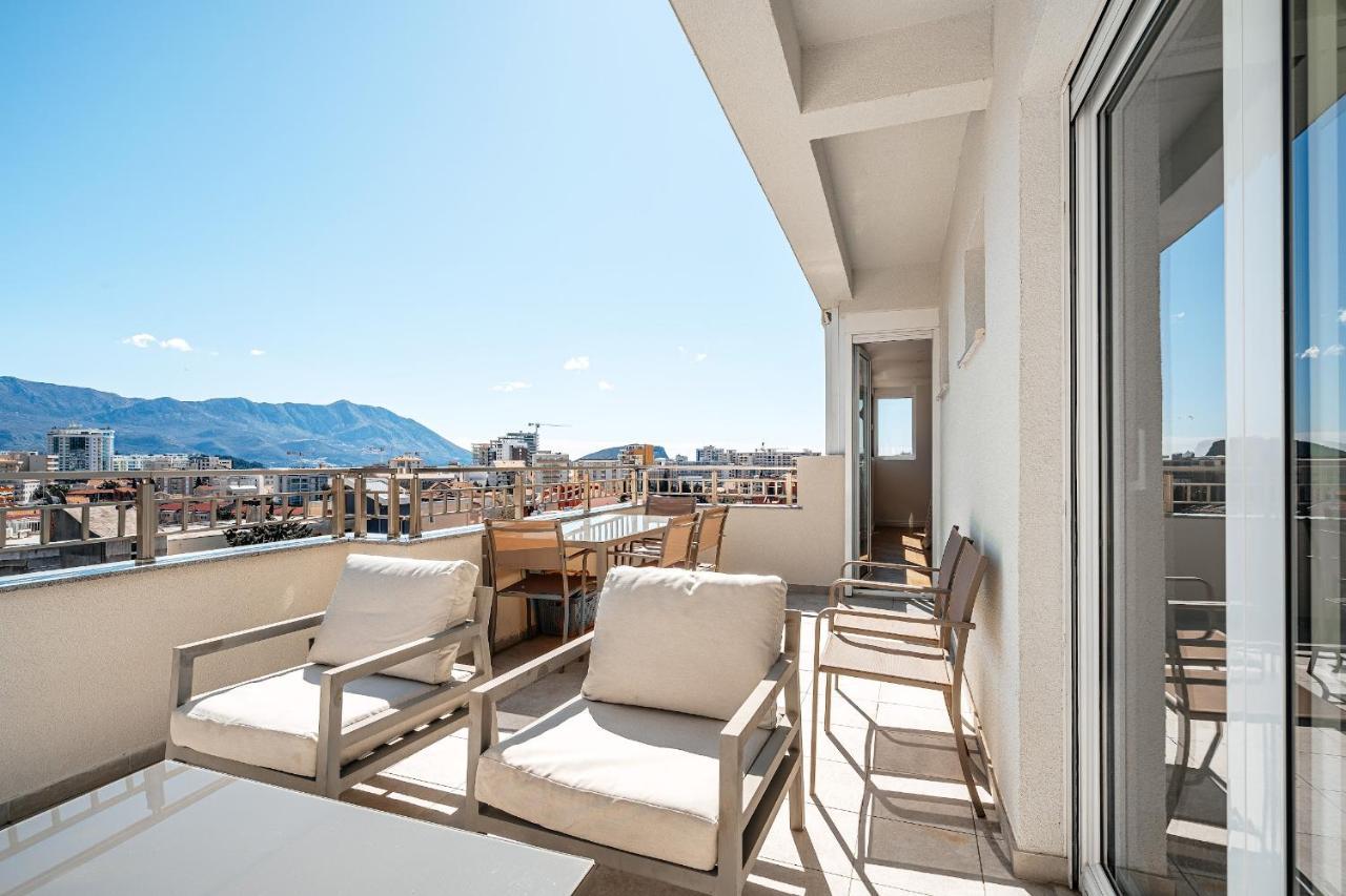 Apartment Hanalux *